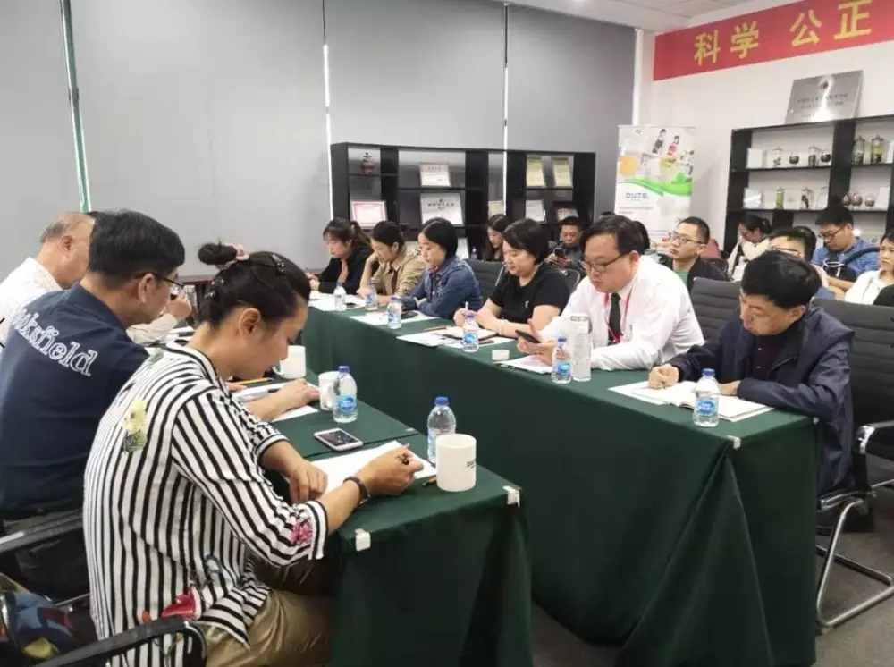 德諾檢測成功承辦2019年上海奶協(xié)乳品加工委員會(huì)第三季度工作例會(huì)